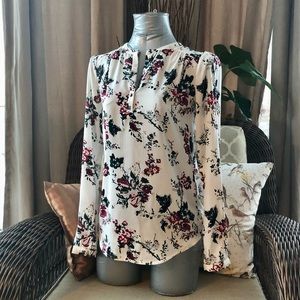 White and Flowers Blouse from Simons in XS.